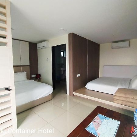 Kluang Container Swimming Pool Hotel Exterior photo